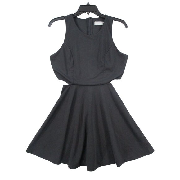 Elegant Black Sleeveless Skater Dress By BelongSci - Picture 1 of 10